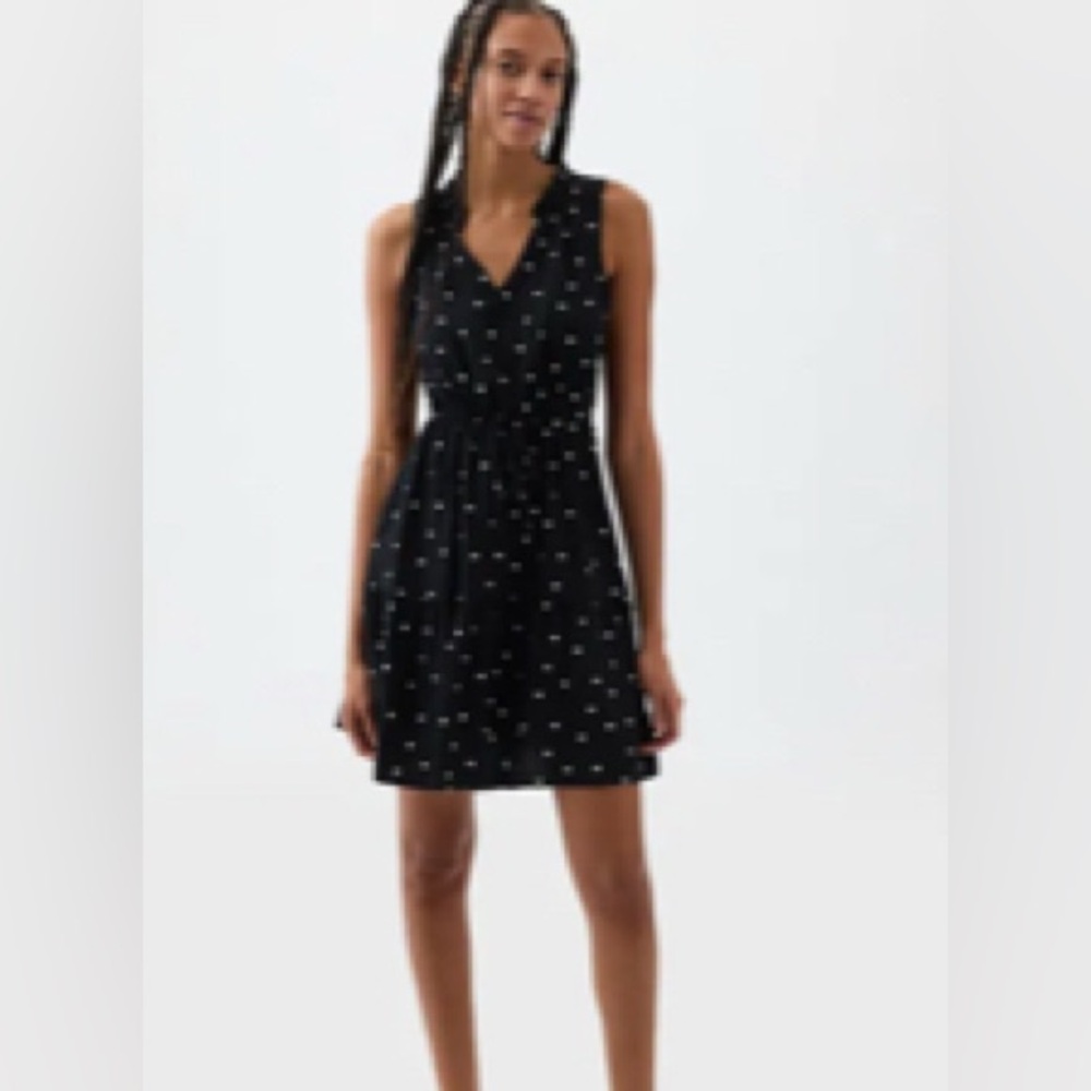 NWT GAP black and white polka dot swing dress